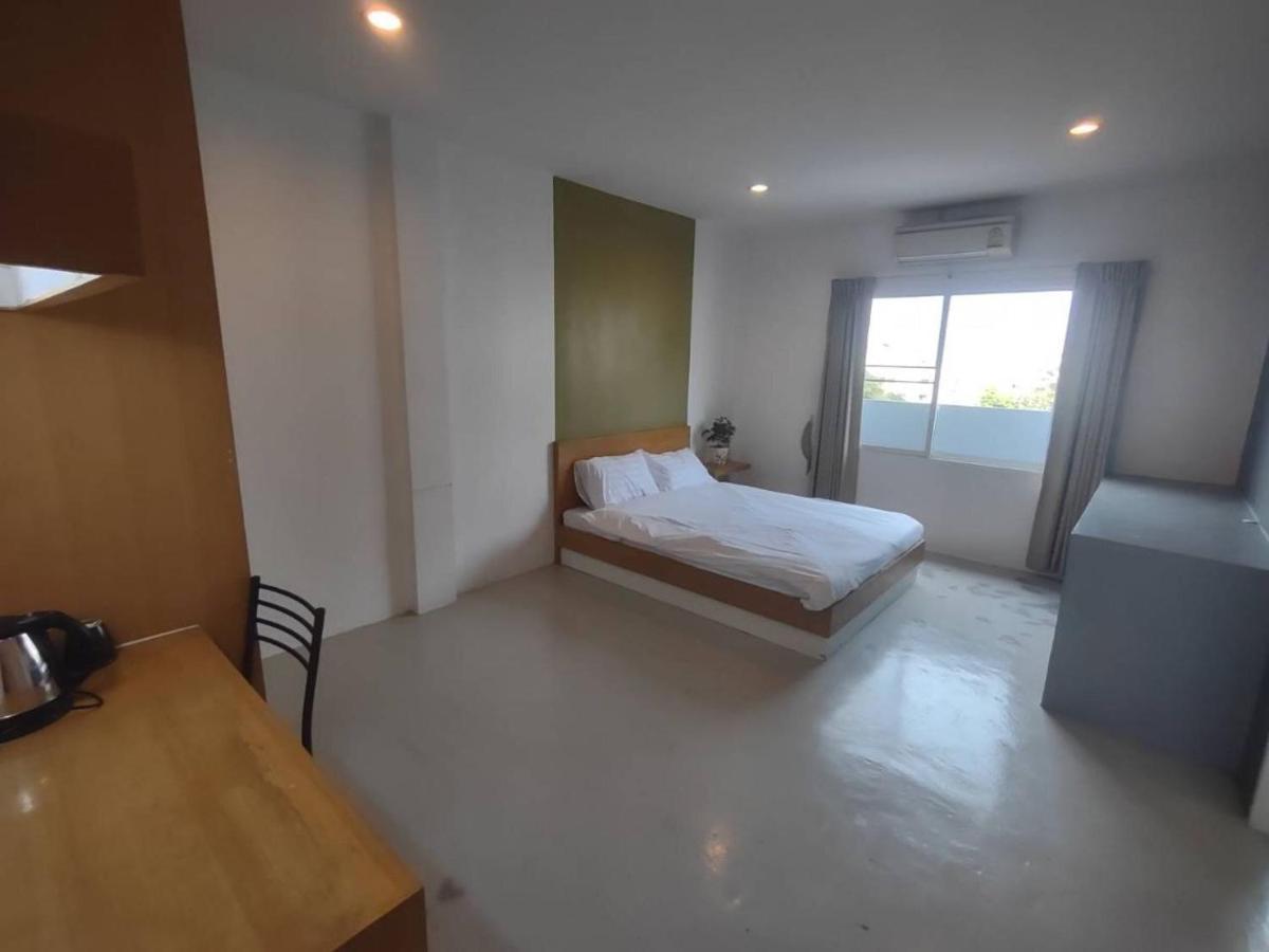 8 Residence Bangkok Extérieur photo